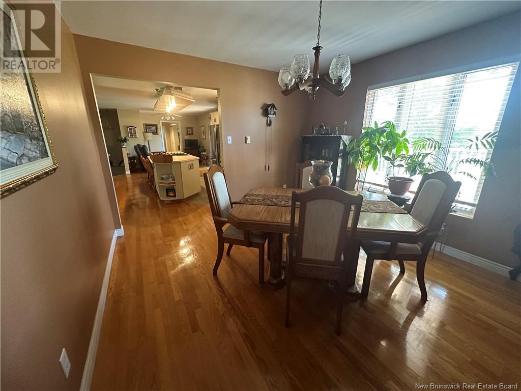 1280 Smith Street, Bathurst, New Brunswick  E2A 3V5 - Photo 7 - NB121326