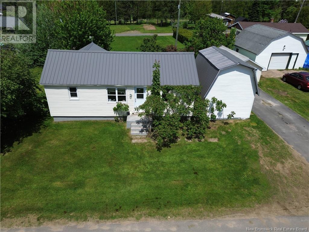 9 Smythe Street, Chipman, New Brunswick