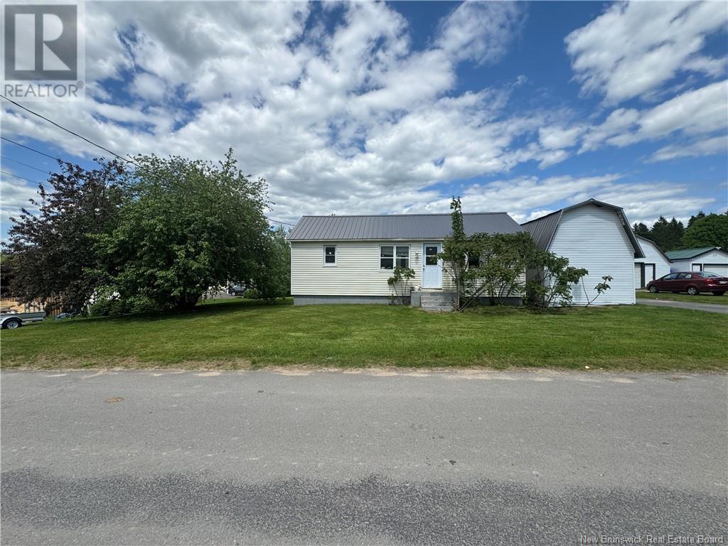 9 Smythe Street, Chipman, New Brunswick  E4A 2N8 - Photo 6 - NB121356