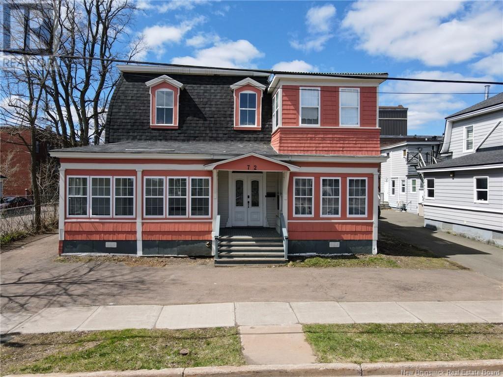72 Botsford, Moncton, New Brunswick  E1C 4X1 - Photo 1 - NB121404