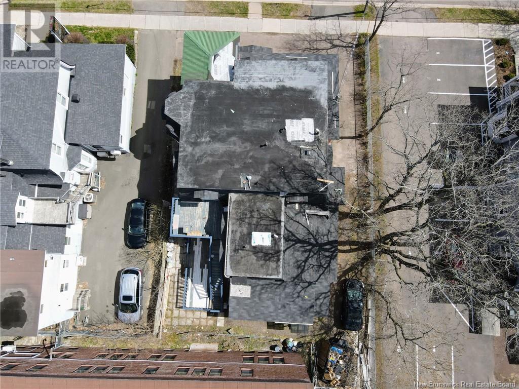 72 Botsford, Moncton, New Brunswick  E1C 4X1 - Photo 9 - NB121404