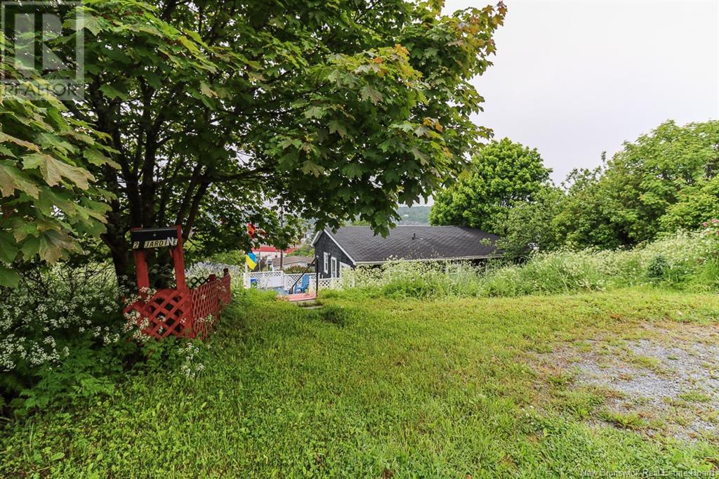 2 Jardine Street, Saint John, New Brunswick  E2J 2J7 - Photo 2 - NB121223