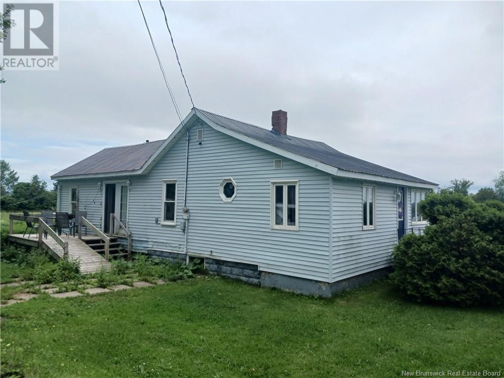 96 Rockland Road, Hartland, New Brunswick  E7P 1E3 - Photo 6 - NB121358