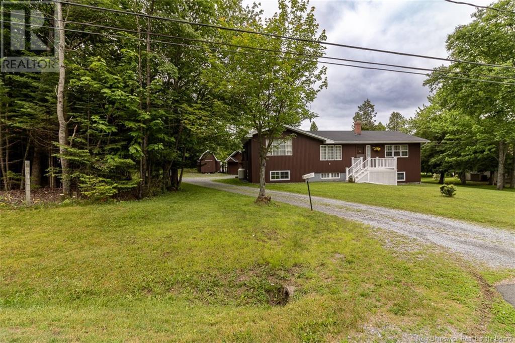 10 Woodland Avenue, Rothesay, New Brunswick  E2E 2K5 - Photo 1 - NB121311