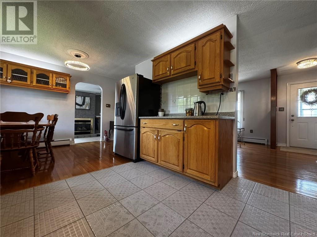 97 University Avenue, Miramichi, New Brunswick  E1N 2V6 - Photo 2 - NB121458