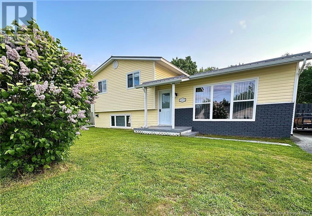 1035 Victoria, Bathurst, New Brunswick