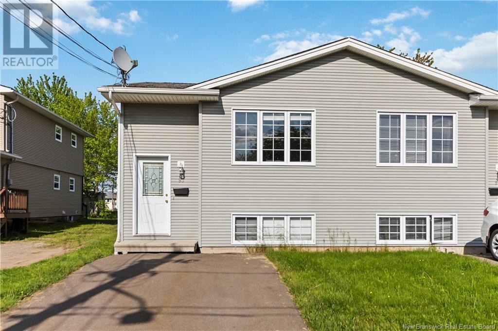91-93 Second Avenue, Moncton, New Brunswick  E1C 7Y1 - Photo 2 - NB121468