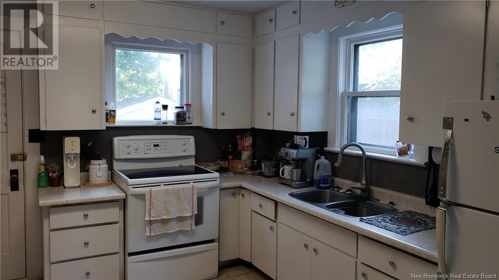 56 Essex Street, Sussex, New Brunswick  E4E 1K1 - Photo 6 - NB121536