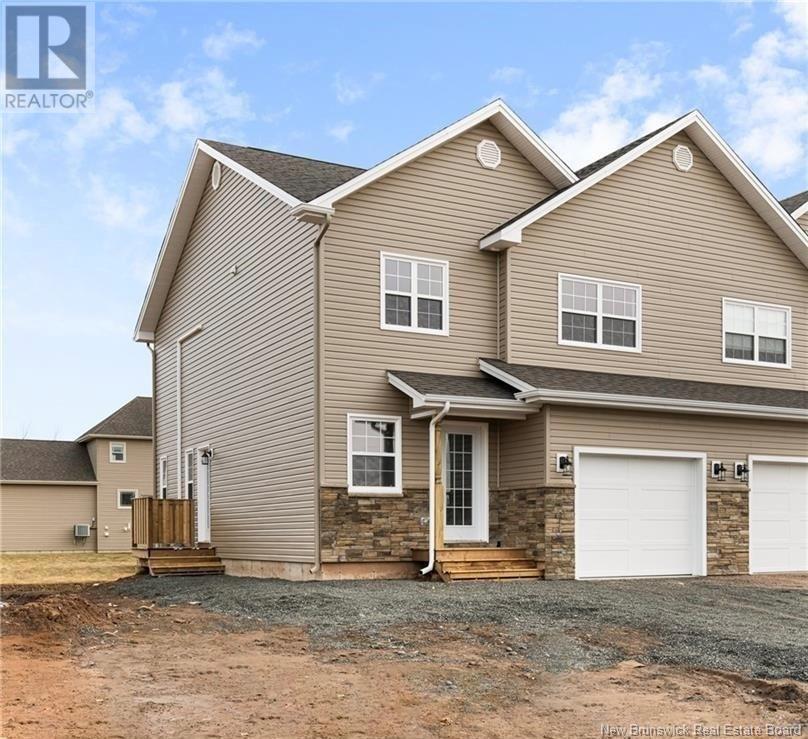 132 Rochefort, Dieppe, New Brunswick