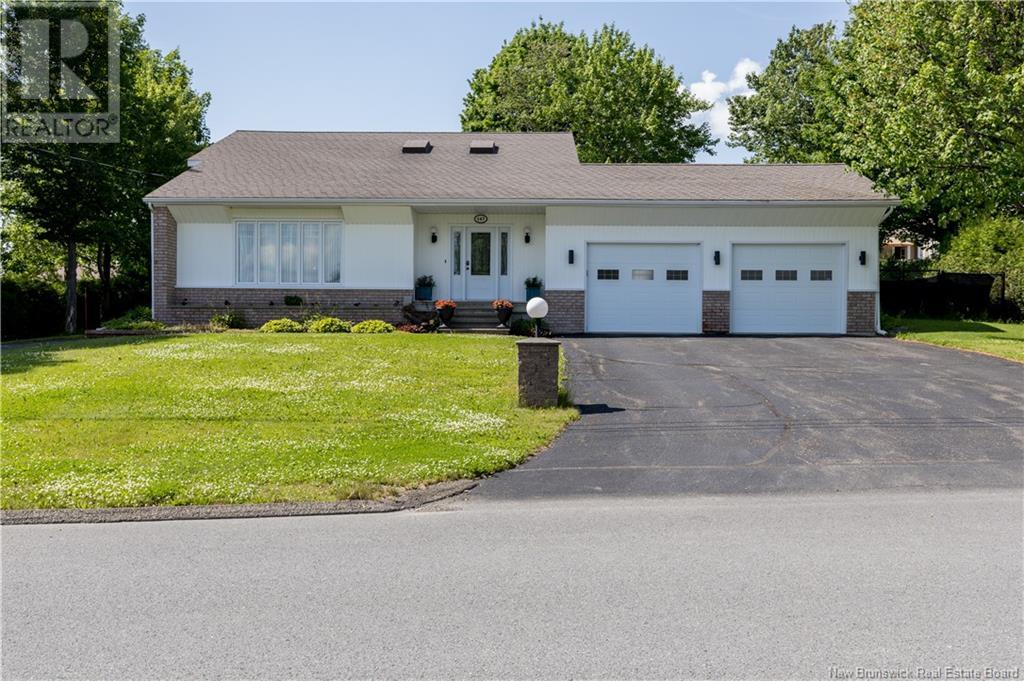 147 Deschenes Street, Grand-Sault/grand Falls, New Brunswick  E3Y 1B8 - Photo 2 - NB121533