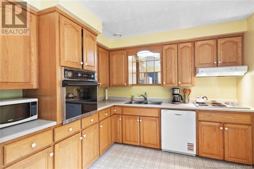 14 Matthews Court, Fredericton, New Brunswick  E3A 4Y7 - Photo 15 - NB121583