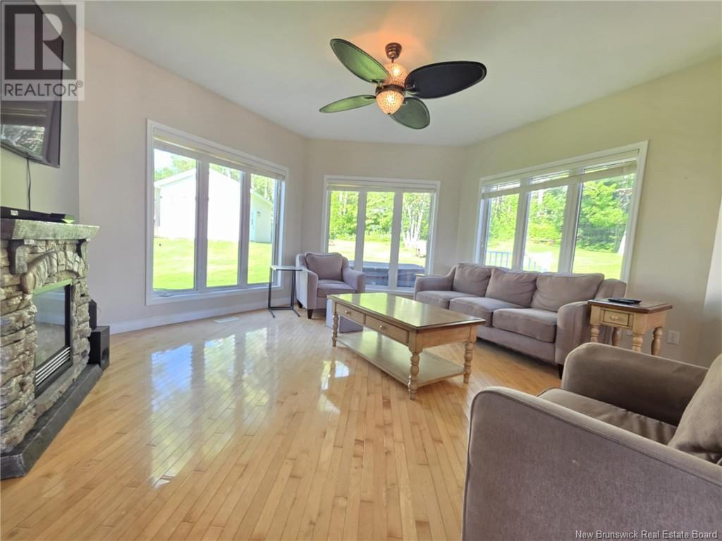 11 Hughes Crescent, Grand-Sault/grand Falls, New Brunswick  E3Z 2V4 - Photo 13 - NB121573