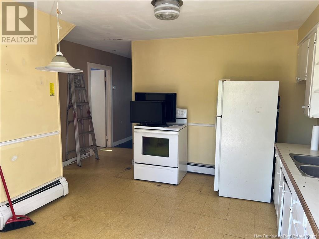 16 Broadway Avenue, Saint John, New Brunswick  E2H 1Z7 - Photo 11 - NB121440