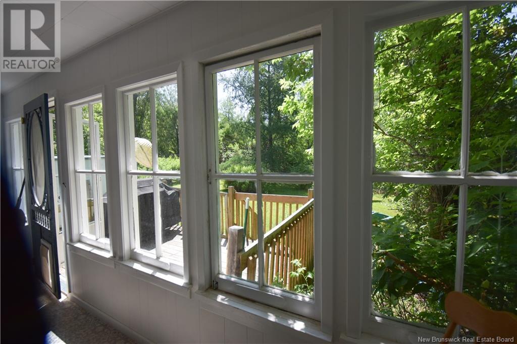 226 Dumaresq, Bathurst, New Brunswick  E2A 1H8 - Photo 4 - NB121599