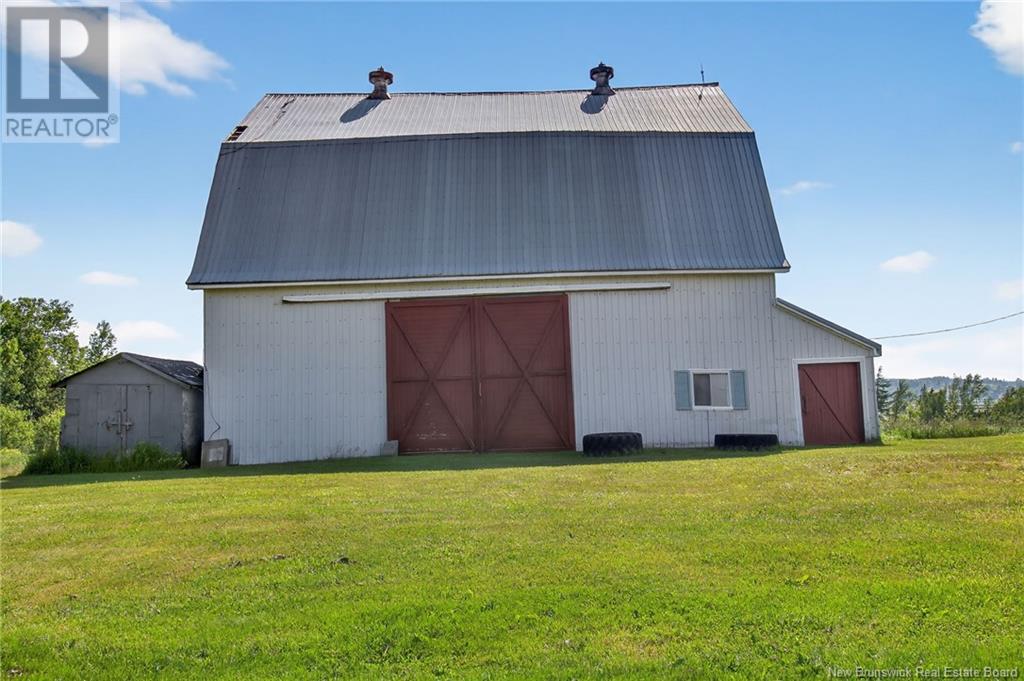 1068 Royal Road, Memramcook, New Brunswick  E4K 1Y1 - Photo 10 - NB121588