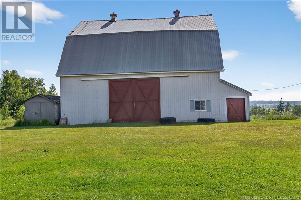 1068 Royal Road, Memramcook, New Brunswick  E4K 1Y1 - Photo 11 - NB121588