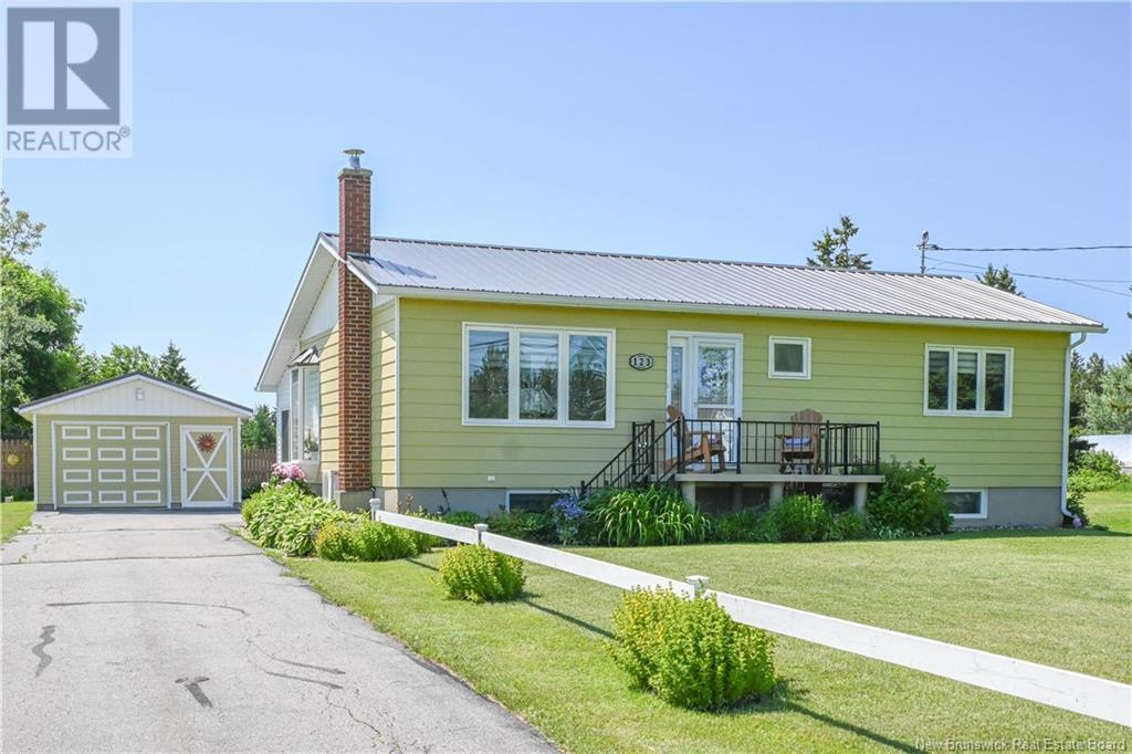 123 rue Acadie Street, Grande-Anse, New Brunswick
