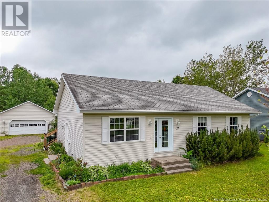 12 Watling Crescent, Oromocto, New Brunswick  E2V 4M7 - Photo 2 - NB121432