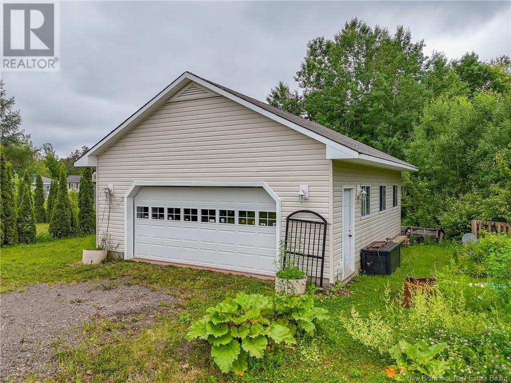 12 Watling Crescent, Oromocto, New Brunswick  E2V 4M7 - Photo 4 - NB121432