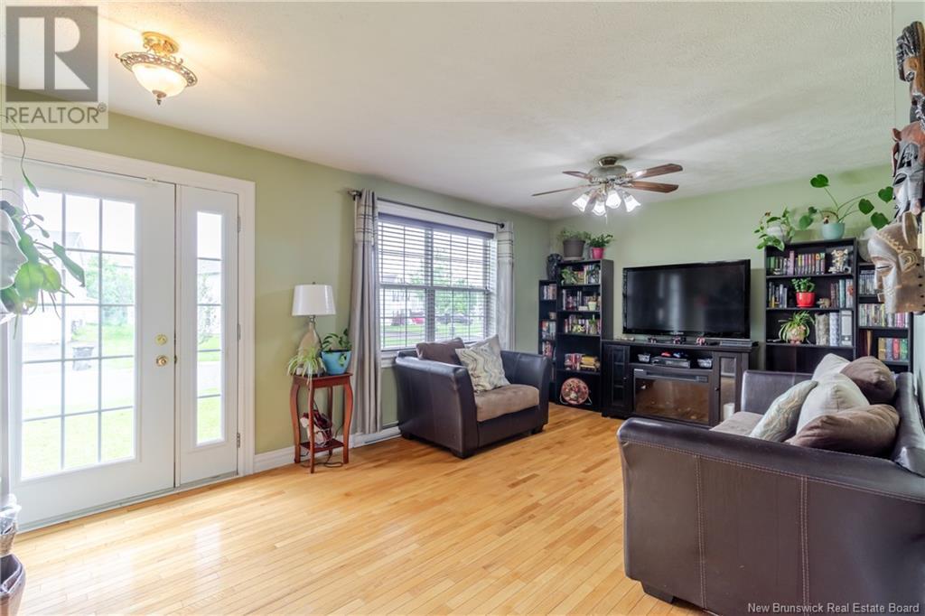 12 Watling Crescent, Oromocto, New Brunswick  E2V 4M7 - Photo 7 - NB121432