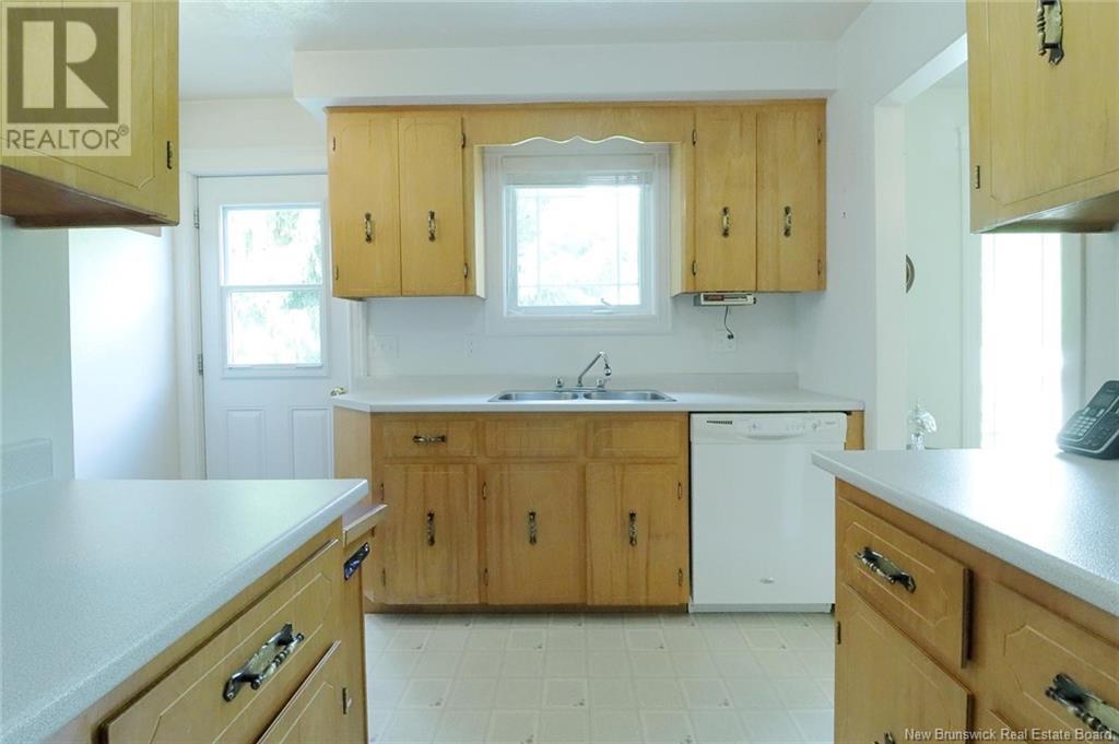30 Rosewood Drive, Lincoln, New Brunswick  E3B 7G8 - Photo 15 - NB121650