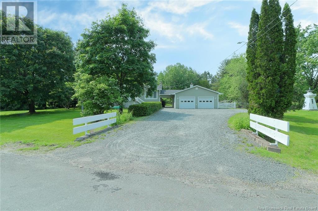 30 Rosewood Drive, Lincoln, New Brunswick  E3B 7G8 - Photo 2 - NB121650