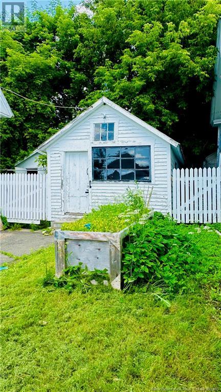 114 Maple Street, Woodstock, New Brunswick  E7M 2H4 - Photo 3 - NB121571