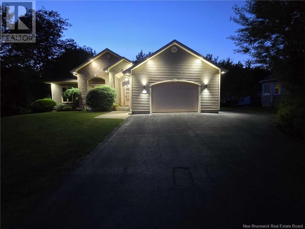 192 Jacques Street, Beresford, New Brunswick  E8K 0A1 - Photo 2 - NB121672