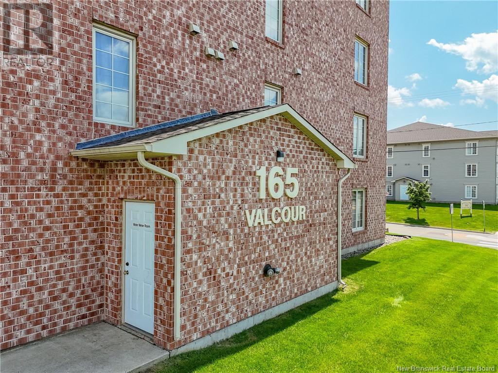 165 Valcour Drive Unit# 220, Fredericton, New Brunswick  E3C 0H5 - Photo 3 - NB121615