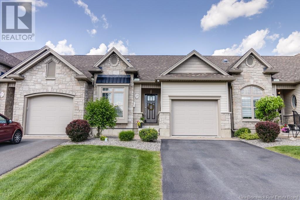 29 CAMDEN Lane, Fredericton, New Brunswick