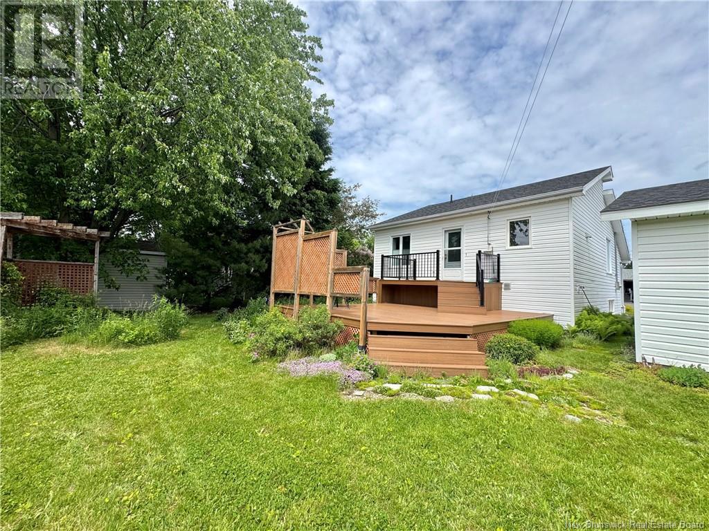 49 Rue Lebel, Edmundston, New Brunswick  E3V 3Y3 - Photo 3 - NB121617