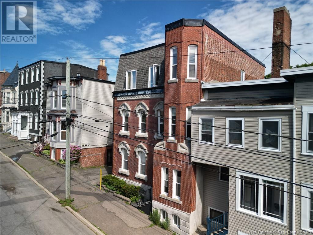 127 Leinster Street, Saint John, New Brunswick  E2L 1J4 - Photo 2 - NB121186