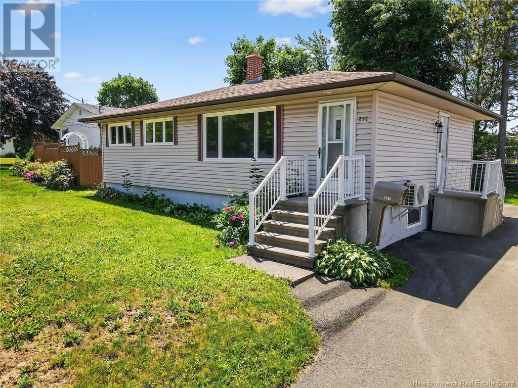 231 Buckingham Avenue, Riverview, New Brunswick  E1B 2N6 - Photo 2 - NB121684