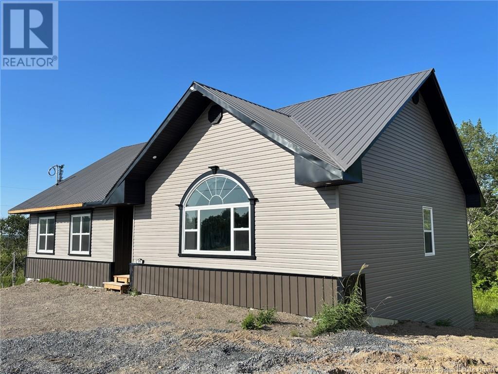 173 Route 3, New Market, New Brunswick  E6K 2W3 - Photo 3 - NB121298