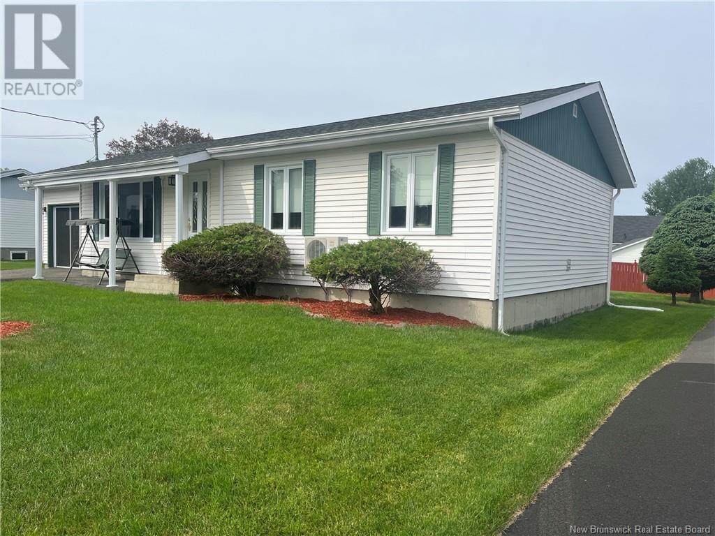 35 Mazerolle Street, Saint-Léonard, New Brunswick  E7E 2A1 - Photo 4 - NB121696