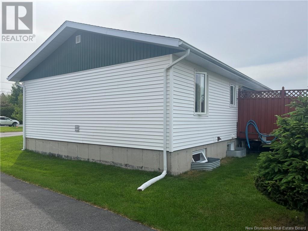35 Mazerolle Street, Saint-Léonard, New Brunswick  E7E 2A1 - Photo 6 - NB121696