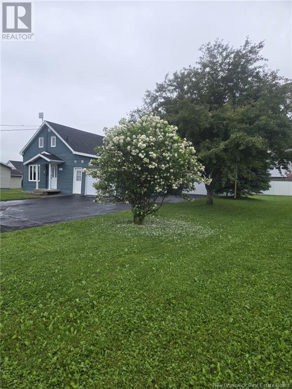 18 Saint-Francois Street, Sainte-Anne-De-Madawaska, New Brunswick