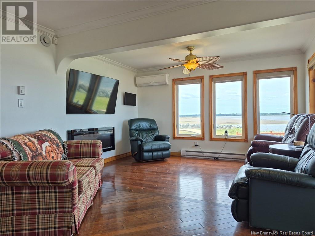 25 Bayshore Drive, Bathurst, New Brunswick  E2A 6A5 - Photo 17 - NB121563