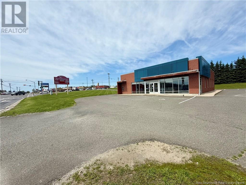410 Madawaska Road, Grand-Sault/grand Falls, New Brunswick  E3Y 1A4 - Photo 3 - NB121654