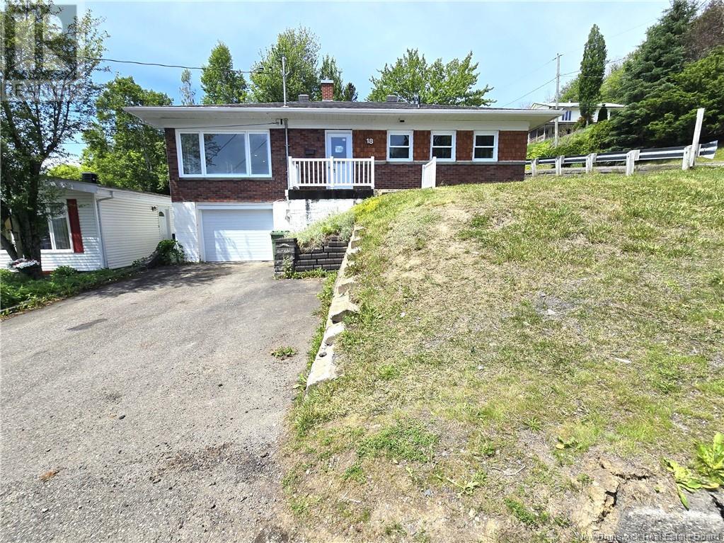 18 23e Avenue, Edmundston, New Brunswick  E3V 2G5 - Photo 28 - NB121245
