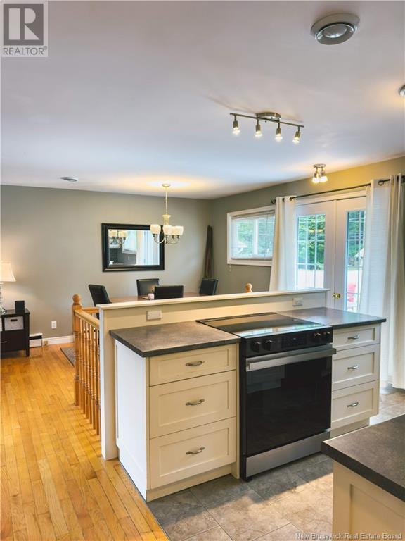 8 Centennial Court, Fredericton, New Brunswick  E3A 4G6 - Photo 14 - NB121737
