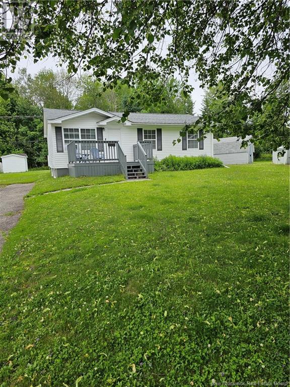 8 Centennial Court, Fredericton, New Brunswick  E3A 4G6 - Photo 4 - NB121737