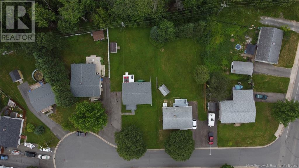 8 Centennial Court, Fredericton, New Brunswick  E3A 4G6 - Photo 5 - NB121737