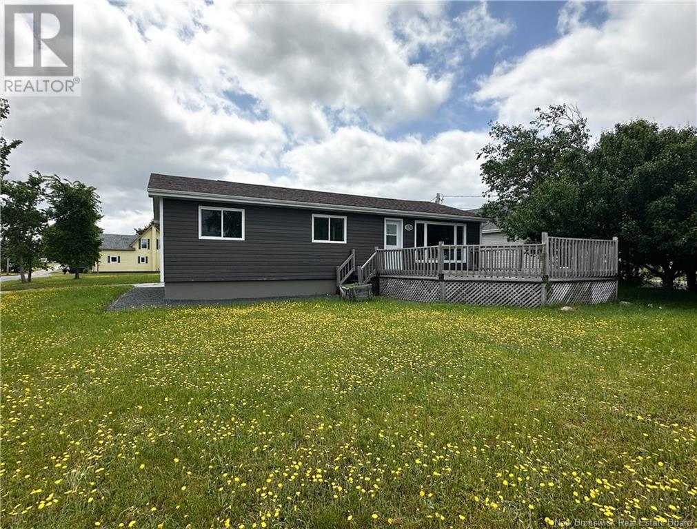 378 de lïle Road, Caraquet, New Brunswick