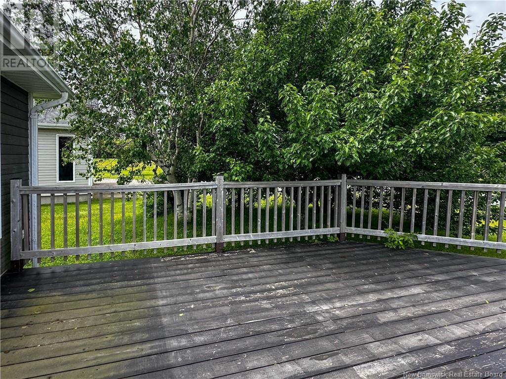 378 De Lïle Road, Caraquet, New Brunswick  E1W 1B5 - Photo 3 - NB121782