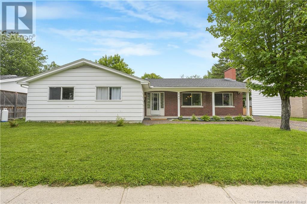 307 KINGS COLLEGE Road, Fredericton, New Brunswick