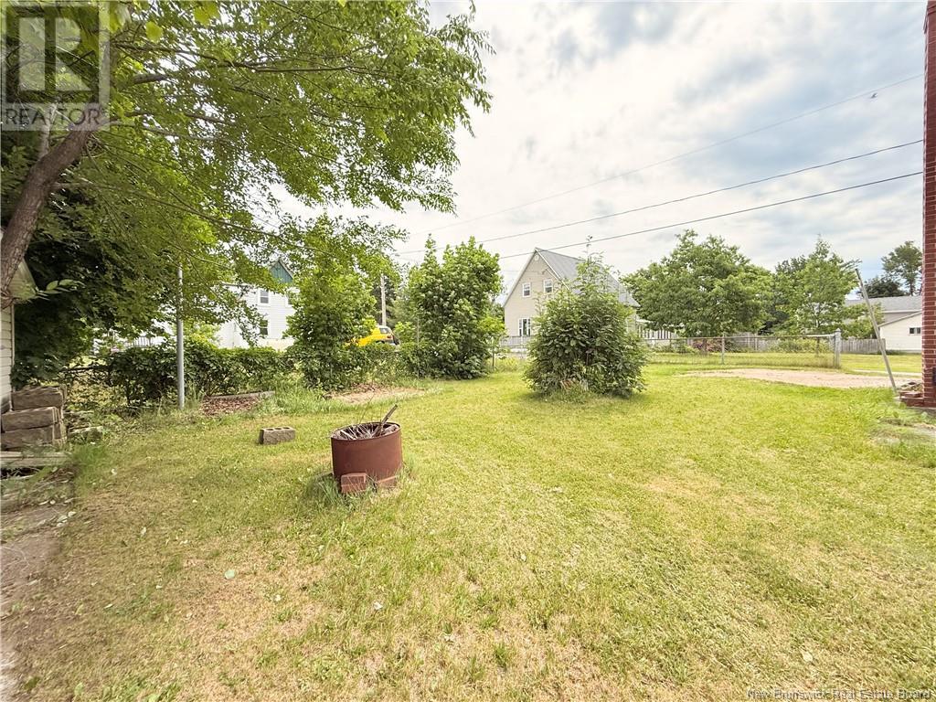 39 St. Andrews Street, Miramichi, New Brunswick  E1N 1G2 - Photo 3 - NB121800