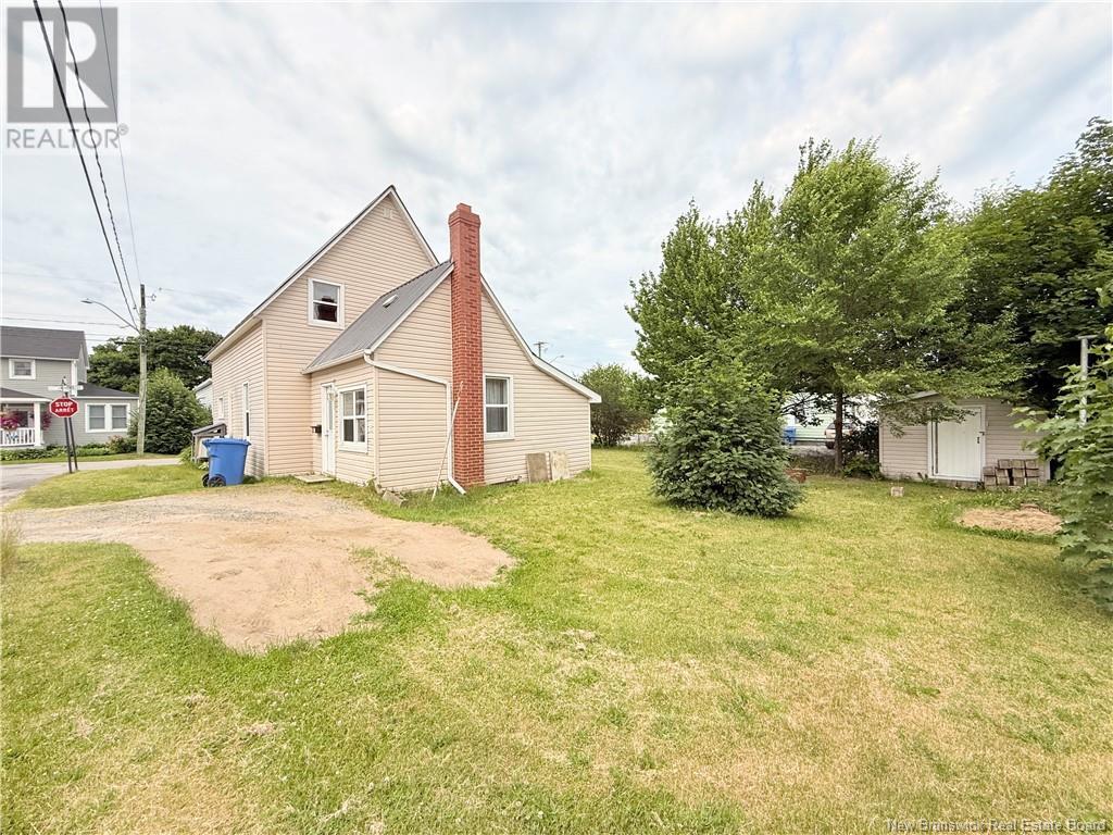 39 St. Andrews Street, Miramichi, New Brunswick  E1N 1G2 - Photo 4 - NB121800