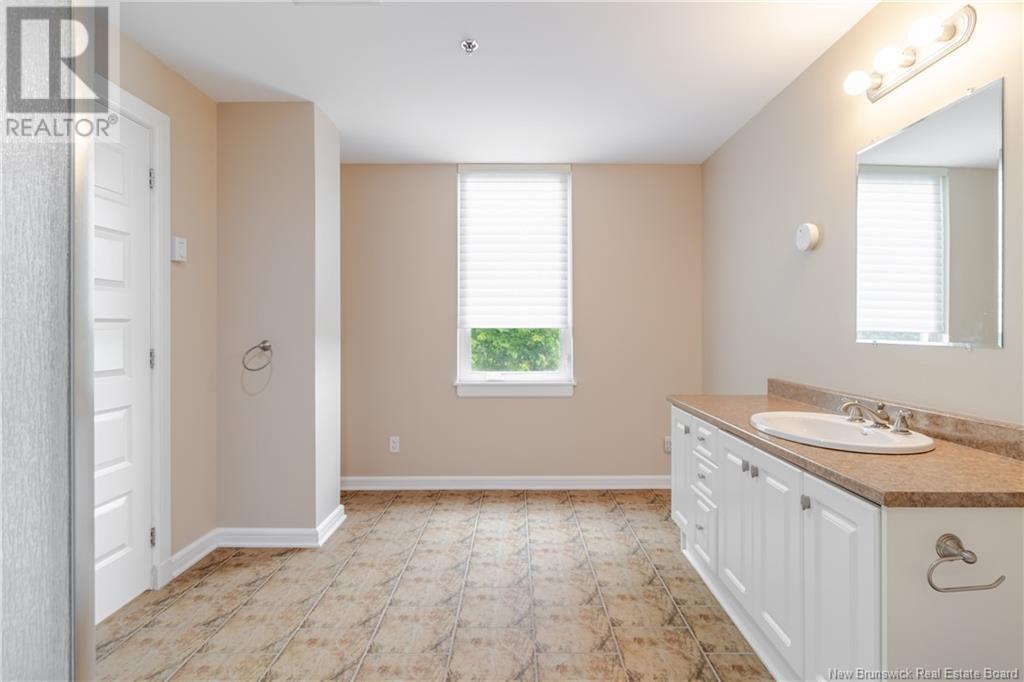 1 Southview Lane Unit# 101, Fredericton, New Brunswick  E3A 5V3 - Photo 21 - NB121417