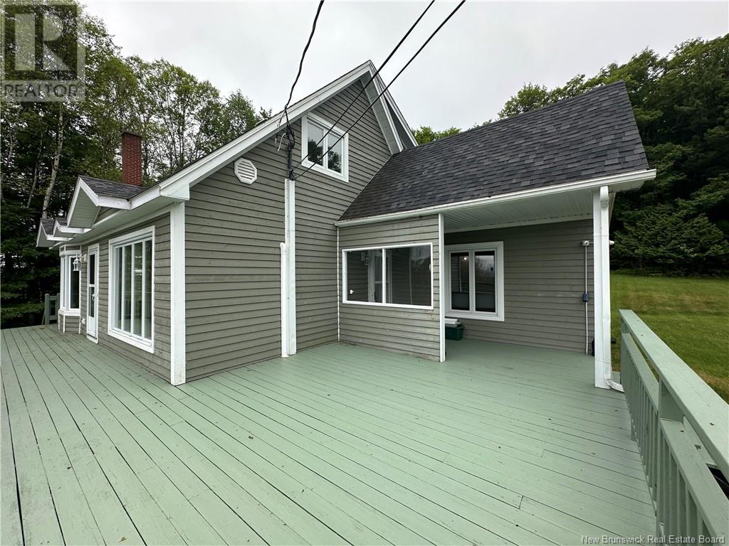 50 Dube, Edmundston, New Brunswick  E3V 3K8 - Photo 3 - NB121691